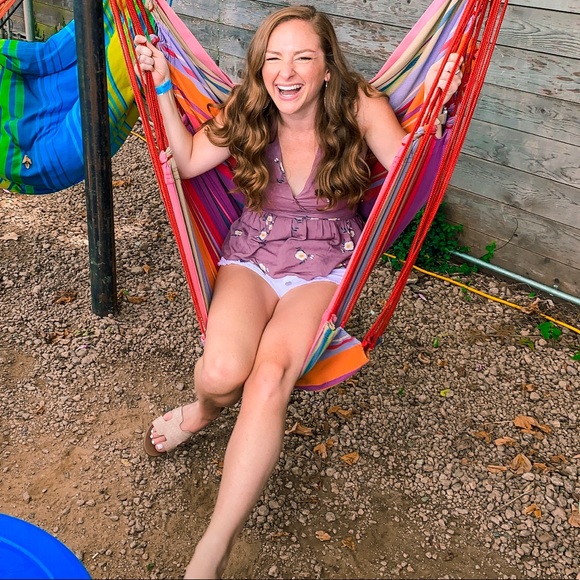 Meet your Posher, Courtney - Picture 4 of 5